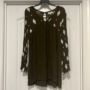 Cute Little Umgee Dress with Embroidered Details Green